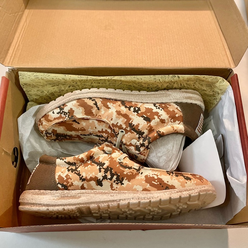 Mens roper shoes size 7.5 new in box